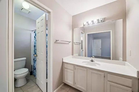 Bath - 6223 Egypt Dr, Pasadena, TX 77505 photo 6 of 6
