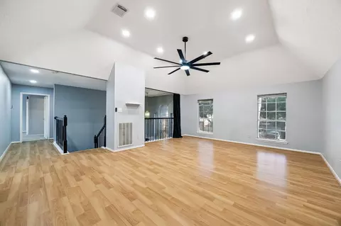 Living - 6223 Egypt Dr, Pasadena, TX 77505 photo 6 of 7