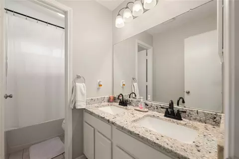 Bath - 19726 Teller Blvd, Spring, TX 77388 photo 4 of 4