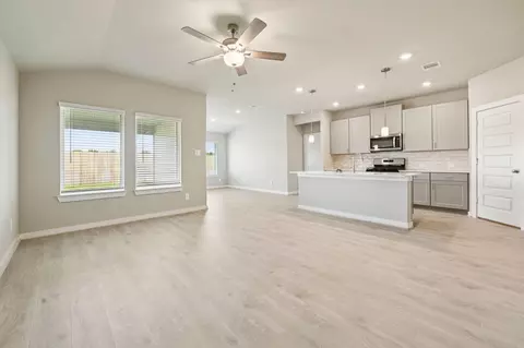 Living - 14020 Granger Pointe Ln, Conroe, TX 77302 photo 3 of 5
