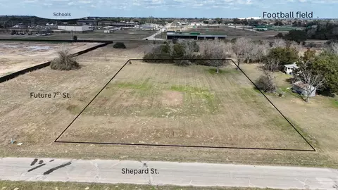 7 Th Shepard St, Hempstead, TX 77445
