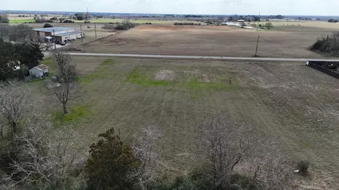 7 Th Shepard St, Hempstead, TX 77445 photo 2