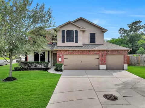 2303 Deer Trace Ct, Crosby, TX 77532