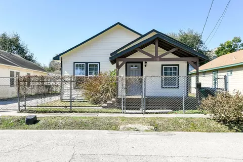 2119 Carter St, Houston, TX 77008
