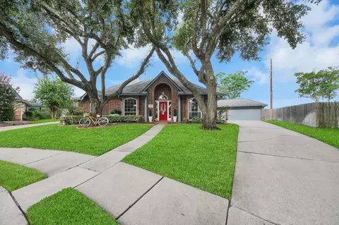 2003 Spreading Oak Ln, Richmond, TX 77406
