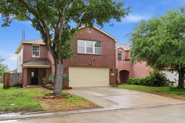 4130 Heritagestone Dr, Houston, TX 77066