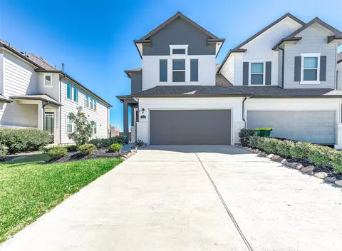 5515 Hyde Park Dr, Pasadena, TX 77505