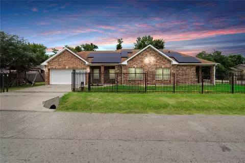 3001 Wayne St, Houston, TX 77026