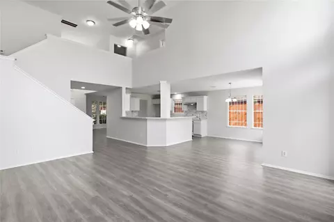 13138 Leader St, Houston, TX 77072