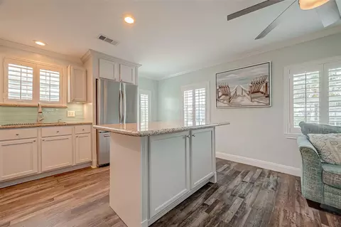411 Olive St, Surfside Beach, TX 77541