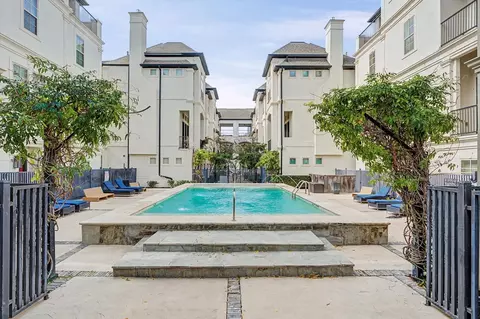 634 Nagle St, Houston, TX 77003