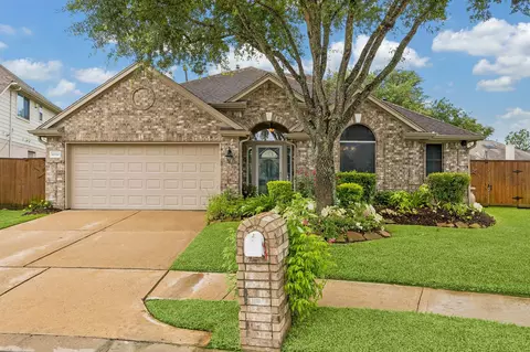 10310 Orange Brook Ct, Houston, TX 77089