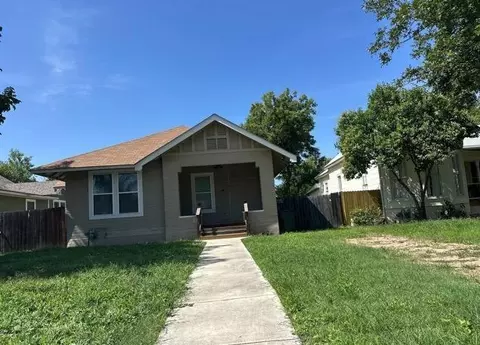 1815 W Woodlawn Ave, San Antonio, TX 78201