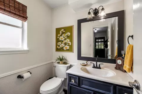 Bath - 17627 Forest Mist Dr, Spring, TX 77379 photo 1 of 4
