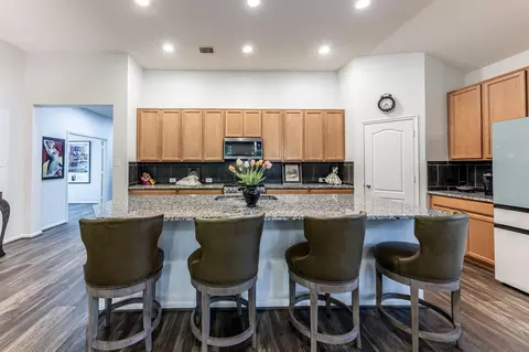 Kitchen - 2012 Elkington Cir, Conroe, TX 77304 photo 3 of 7