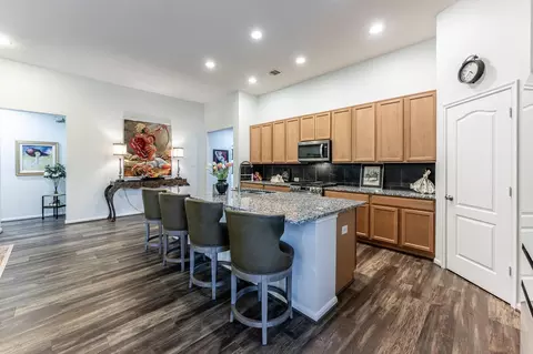 Kitchen - 2012 Elkington Cir, Conroe, TX 77304 photo 4 of 7