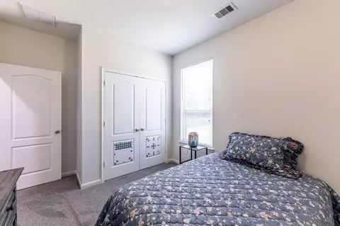 Bedroom - 2012 Elkington Cir, Conroe, TX 77304 photo 6 of 7
