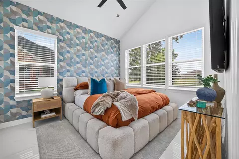 Bedroom - 3227 River Bend Dr, Rosenberg, TX 77471 photo 1 of 10