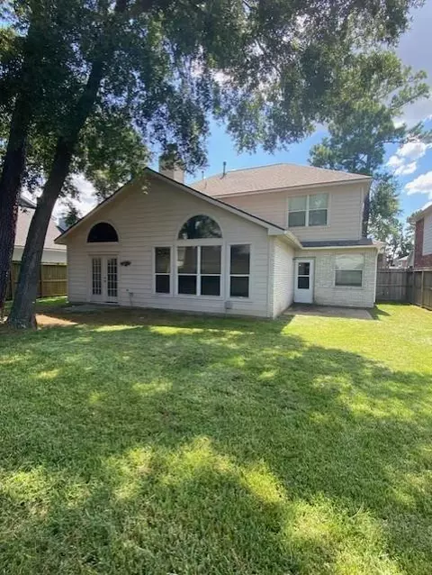 19038 Runners Ln, Humble, TX 77346