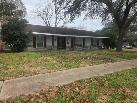 6002 Beaudry Dr, Houston, TX 77035