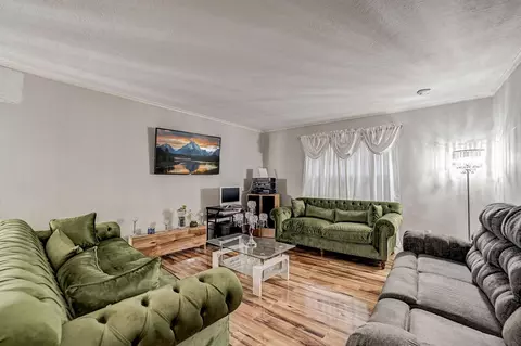 7900 Westheimer Rd #202, Houston, TX 77063