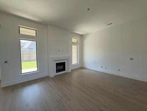 Living - 3541 Lily Ln, Beaumont, TX 77713 photo 2 of 3
