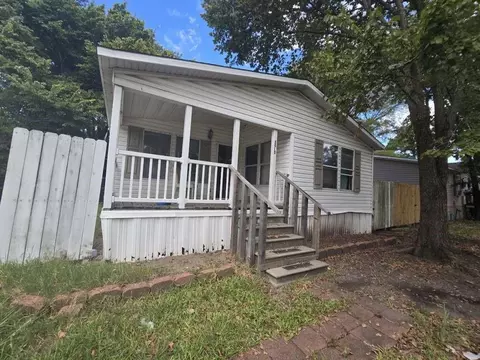 5815 Dylan Dr, Baytown, TX 77521
