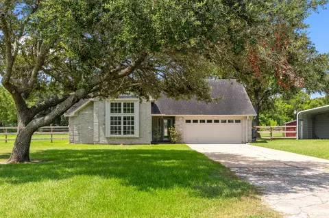 3855 County Road 960, Alvin, TX 77511