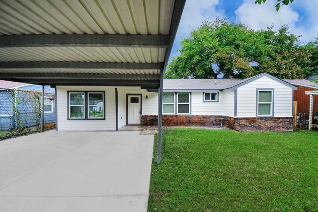 10521 Chesterfield Dr, Houston, TX 77051