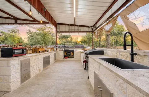 Kitchen - 15401 Stoltje Dr, Conroe, TX 77306 photo 1 of 6