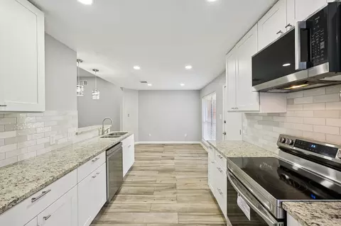 Kitchen - 2605 Elder Rd, Katy, TX 77493 photo 4 of 6
