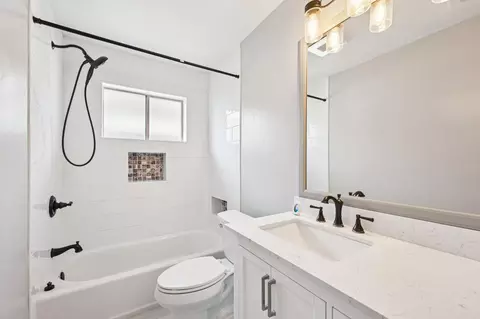 Bath - 2605 Elder Rd, Katy, TX 77493 photo 3 of 3