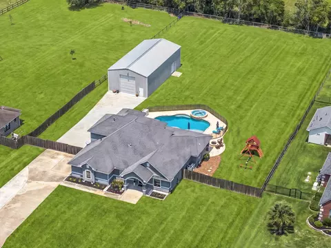 4203 Majestic Dr, Baytown, TX 77523