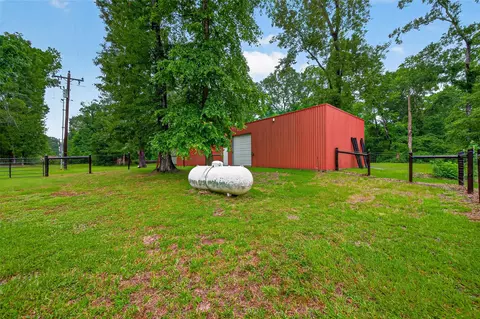 Exterior - 2181 Stringtown Rd, Shepherd, TX 77371 photo 9 of 20