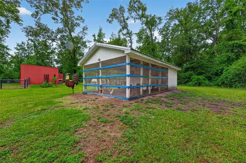 Exterior - 2181 Stringtown Rd, Shepherd, TX 77371 photo 12 of 20