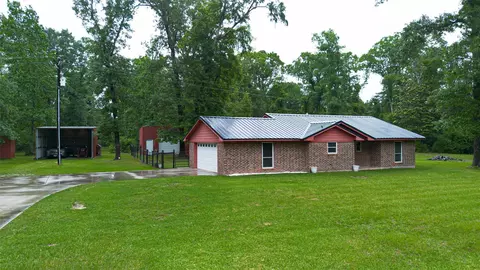 Exterior - 2181 Stringtown Rd, Shepherd, TX 77371 photo 19 of 20
