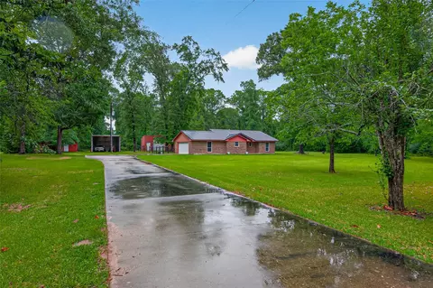 Exterior - 2181 Stringtown Rd, Shepherd, TX 77371 photo 3 of 20
