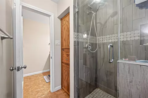 Bath - 2181 Stringtown Rd, Shepherd, TX 77371 photo 5 of 5