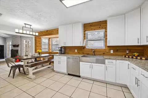 Kitchen - 23115 Stepinwolf Ln, Spring, TX 77373 photo 2 of 2