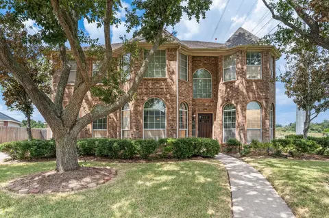 2902 Brannon Hill Ln, Sugar Land, TX 77479