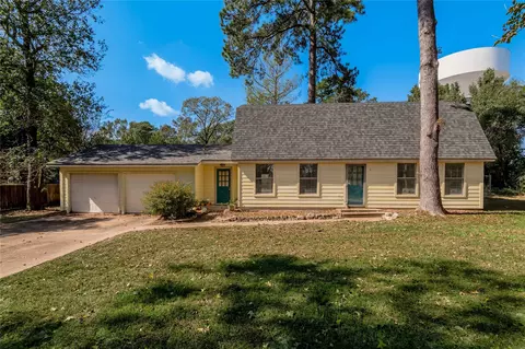3644 Sage St, Huntsville, TX 77340