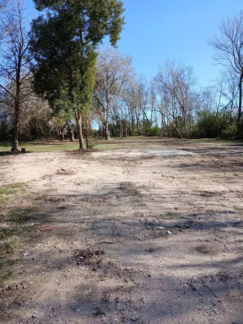 8019 Bellwood Dr, Hitchcock, TX 77563