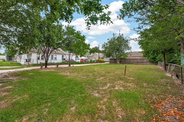 2201 Sumpter St, Houston, TX 77026