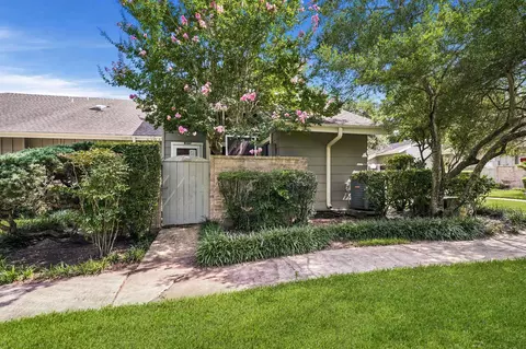12918 Wirevine Ln, Houston, TX 77072