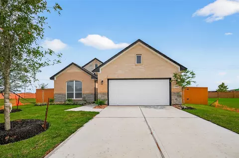 13613 Windward Mist Dr, La Marque, TX 77568