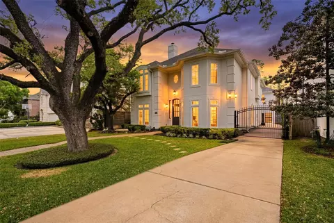 4923 Palmetto St, Bellaire, TX 77401