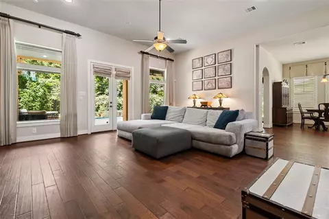 Living - 6510 Fraser Point Ct, Spring, TX 77379 photo 2 of 3