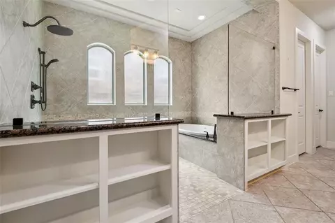 Bath - 6510 Fraser Point Ct, Spring, TX 77379 photo 4 of 7