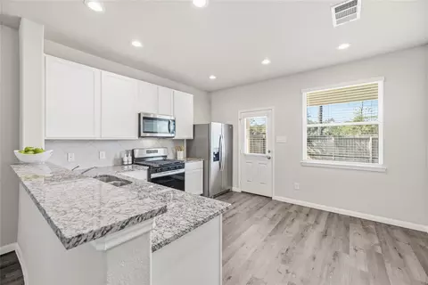 Kitchen - 2276 Raider Dr, Conroe, TX 77301 photo 2 of 2