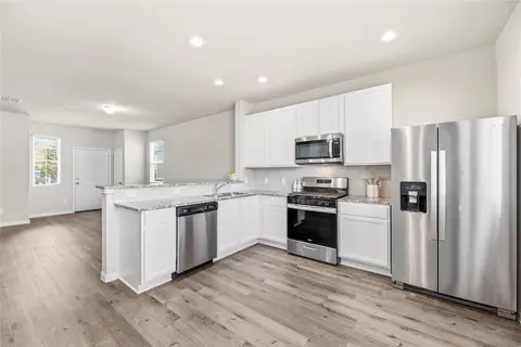 Kitchen - 2276 Raider Dr, Conroe, TX 77301 photo 1 of 2